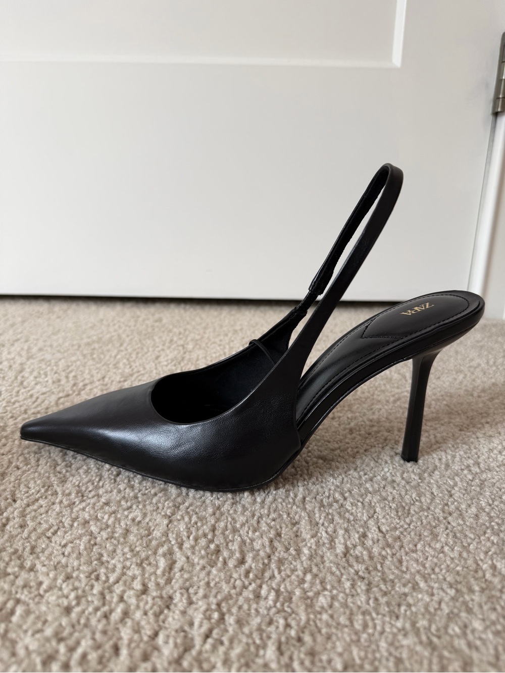 Zara Black Slingback Pointed Toe Heels NWT
